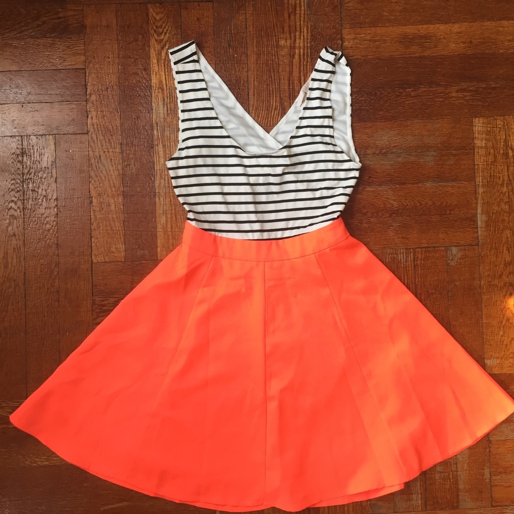 GUESS fit & flare coral/striped summer dress